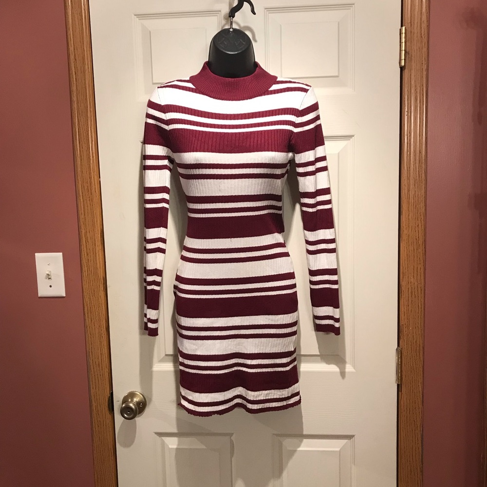 Dress - Picture 1 of 3